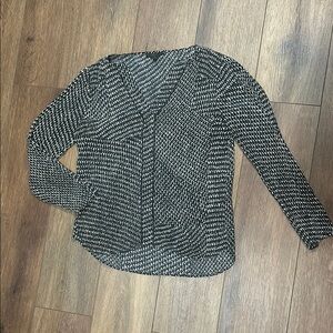 Belstaff Women's Black and White Top